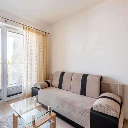 Apartment Baltycka 6a *